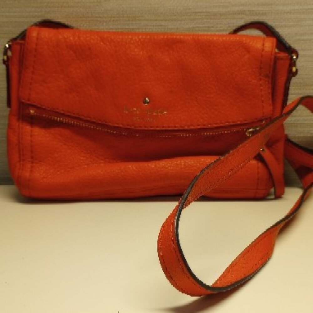 Kate Spade Signature Red/Orange Leather Purse (Pre Loved) W/ Mild Distressing